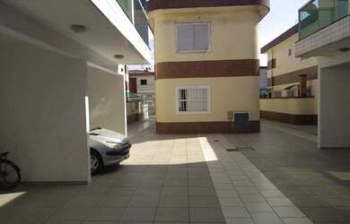 Imagem: A casa em condomínio possui 2 Dormitórios, 2 Banheiros, 55m²