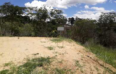 Imagem: O terreno possui 140m² de Área e está localizado em Bragança