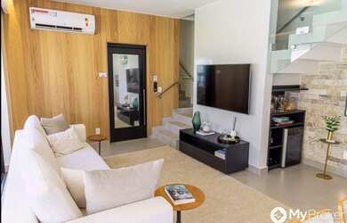 Imagem: A casa em condomínio possui 4 Dormitórios, 4 Banheiros, 2