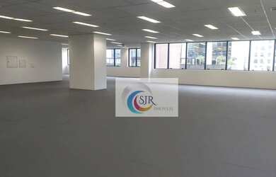 Imagem: O depósito possui 5 Vagas na garagem, 519m² de Área e está