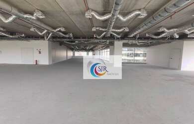 Imagem: O depósito possui 5 Vagas na garagem, 2.220m² de Área e