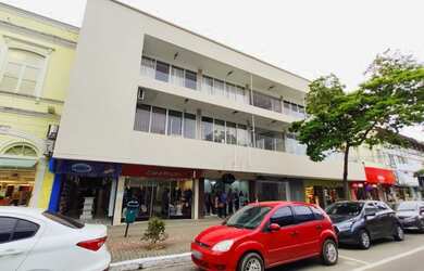 Imagem: O depósito possui 20m² de Área e está localizado em Centro