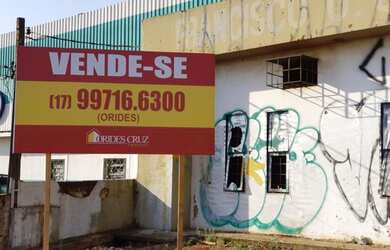 Imagem: O terreno possui 2.332m² de Área e está localizado em Vila