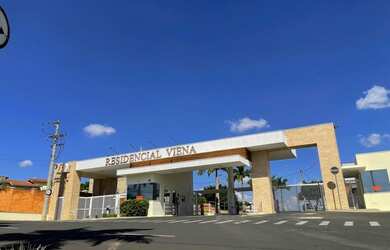 Imagem: A casa em condomínio possui 3 Dormitórios, 4 Banheiros, 4