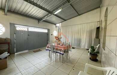 Imagem: Sobrado com 6 dormitórios à venda, 226 m² por R$ 330.000,00