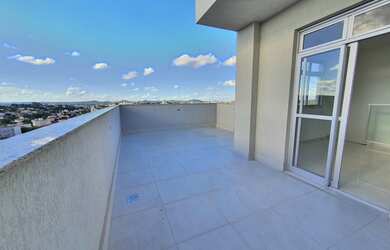 Imagem: O apartamento na cobertura possui 3 Dormitórios, 2 Banheiros