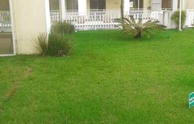 Imagem: O apartamento possui 3 Dormitórios, 1 Banheiro, 1 Vaga na garagem