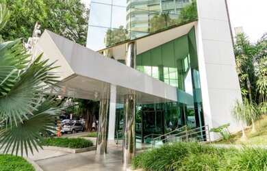 Imagem: O depósito possui 1 Vaga na garagem e 62m² de Área e está