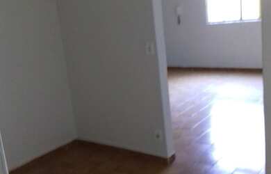 Imagem 2: Em Frente Portaria Praia Clube Cidade Jardim - 3Qua. R$880,00