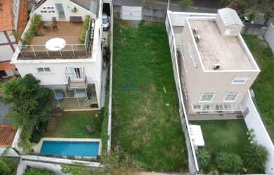 Imagem: O terreno à venda possui 280m² de Área e está localizado