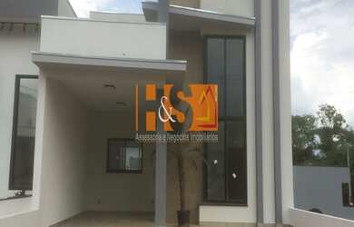 Imagem: A casa em condomínio possui 3 Dormitórios, 3 Banheiros, 2