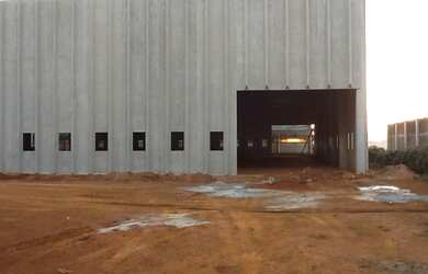 Imagem: O depósito possui 5 Vagas na garagem, 5.500m² de Área e