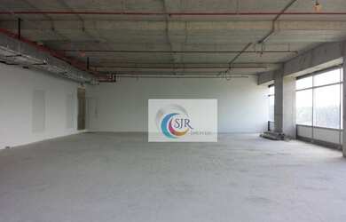 Imagem: O depósito possui 5 Vagas na garagem, 1.681m² de Área e