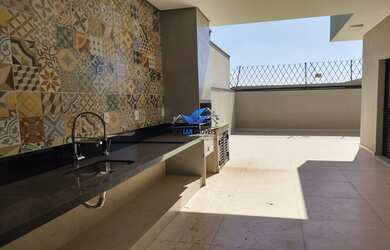 Imagem: A casa em condomínio possui 3 Dormitórios, 3 Banheiros, 4