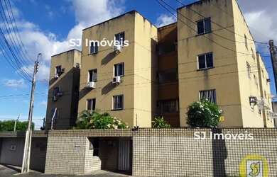 Imagem: O apartamento possui 3 Dormitórios, 1 Banheiro, 1 Vaga na garagem