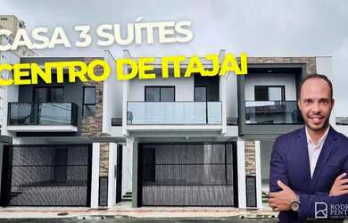 Imagem: A casa possui 3 Dormitórios, 4 Banheiros, 2 Vagas na garagem