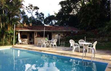 Imagem 1: Casa cinematográfica 13.000m2 indevassável no melhor bairro do Alto