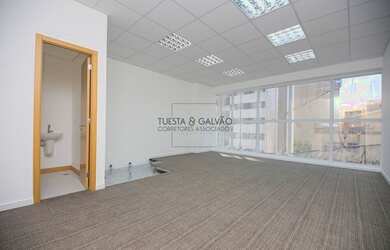 Imagem: O depósito possui 65m² de Área e está localizado em Centro