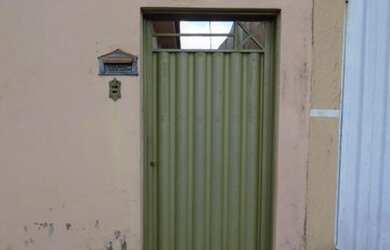 Imagem: A casa possui 1 Dormitório, 1 Banheiro e 10m² de Área e está