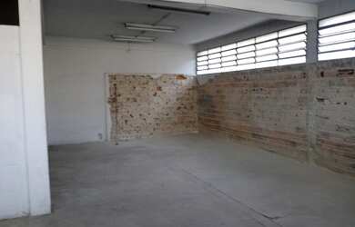 Imagem 10: Galpão/Depósito/Armazém para aluguel possui 1850 metros quadrados em...