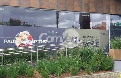 Imagem: O depósito possui 5 Vagas na garagem, 82m² de Área e está