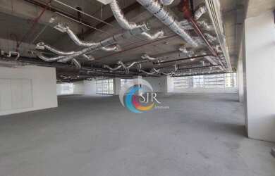 Imagem: O depósito possui 5 Vagas na garagem, 2.303m² de Área e