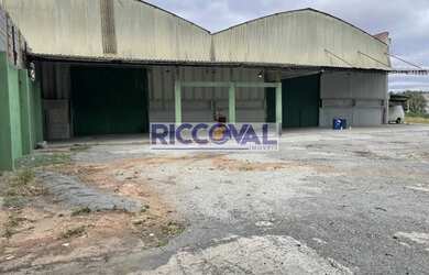 Imagem: O depósito possui 3.200m² de Área e está localizado em