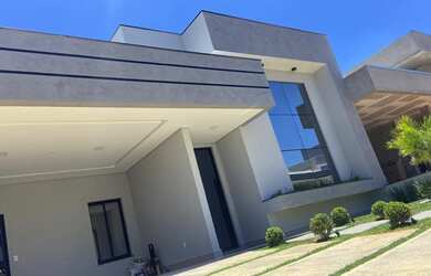 Imagem: A casa em condomínio possui 3 Dormitórios, 5 Banheiros, 4