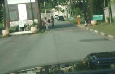 Imagem: O terreno possui 612m² de Área e está localizado em Horto