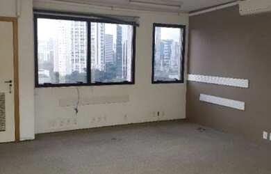 Imagem: O depósito possui 1 Vaga na garagem, 35-0m² de Área e está