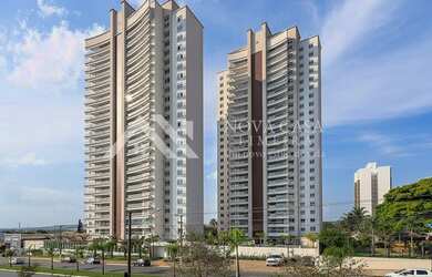 Imagem: O apartamento possui 5 Dormitórios, 4 Banheiros, 255m² de