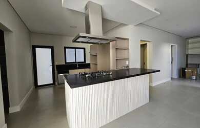 Imagem 8: Casa de condomínio sobrado para venda tem 360 metros quadrados com 5...