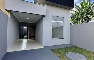 Imagem: A casa possui 2 Dormitórios, 2 Banheiros e está localizado