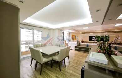 Imagem: O apartamento possui 5 Dormitórios, 4 Banheiros, 3 Vagas na