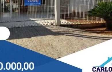 Imagem: A casa possui 4 Dormitórios, 3 Banheiros, 4 Vagas na garagem