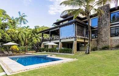 Imagem: A casa em condomínio possui 5 Dormitórios, 5 Banheiros, 5