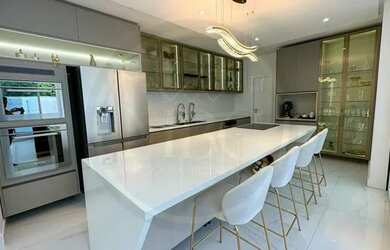 Imagem 5: Belíssima Casa na Ponta Negra/Energia solar/Cinema/Academia/Sauna/Adega/Novinha e Mobiliad