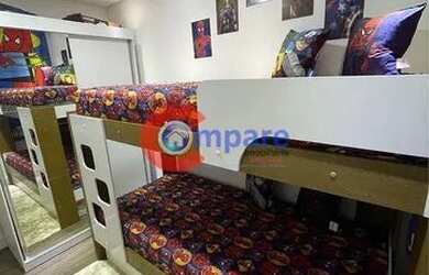 Imagem: O apartamento possui 2 Dormitórios, 1 Banheiro, 1 Vaga na garagem