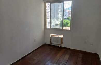 Imagem 16: alugo apartamento 145m na Tijuca, rua Dona Delfina. R$1000,00 de frente