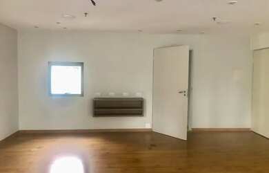 Imagem: O depósito possui 1 Vaga na garagem, 46m² de Área e está