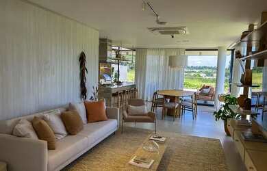 Imagem: A casa em condomínio possui 4 Dormitórios, 5 Banheiros, 3