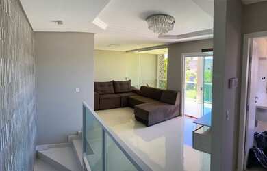 Imagem: A casa possui 4 Dormitórios, 4 Banheiros, 3 Vagas na garagem