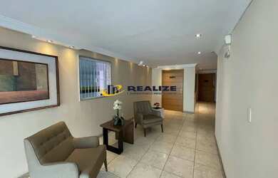 Imagem: O apartamento possui 1 Dormitório, 1 Banheiro, 2 Vagas na garagem