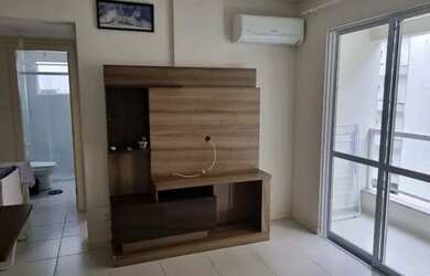 Imagem: O apartamento possui 1 Dormitório, 1 Banheiro, 1 Vaga na garagem