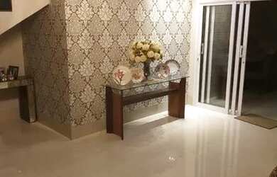 Imagem: A casa em condomínio possui 3 Dormitórios, 4 Banheiros, 2