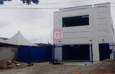 Imagem: O depósito possui 3 Vagas na garagem, 200m² de Área, Imóvel