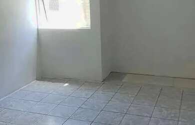 Imagem 5: ALUGO ÓTIMO APARTAMENTO COM 2 QUARTOS DEPENDÊNCIA NO BAIRRO DE PAU AMARELO...