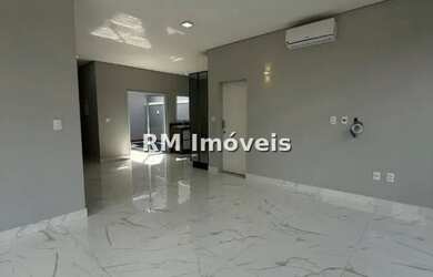 Imagem 3: Casa de Condomínio à Venda com 3 quartos, 2 banheiros, 2 vagas e 121m²