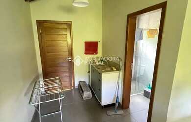 Imagem 13: Casa semi nova com vista para a lagoa, mezanino e amplo terreno - Imaruí/SC