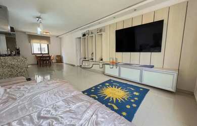 Imagem: O apartamento possui 3 Dormitórios, 2 Banheiros, 2 Vagas na